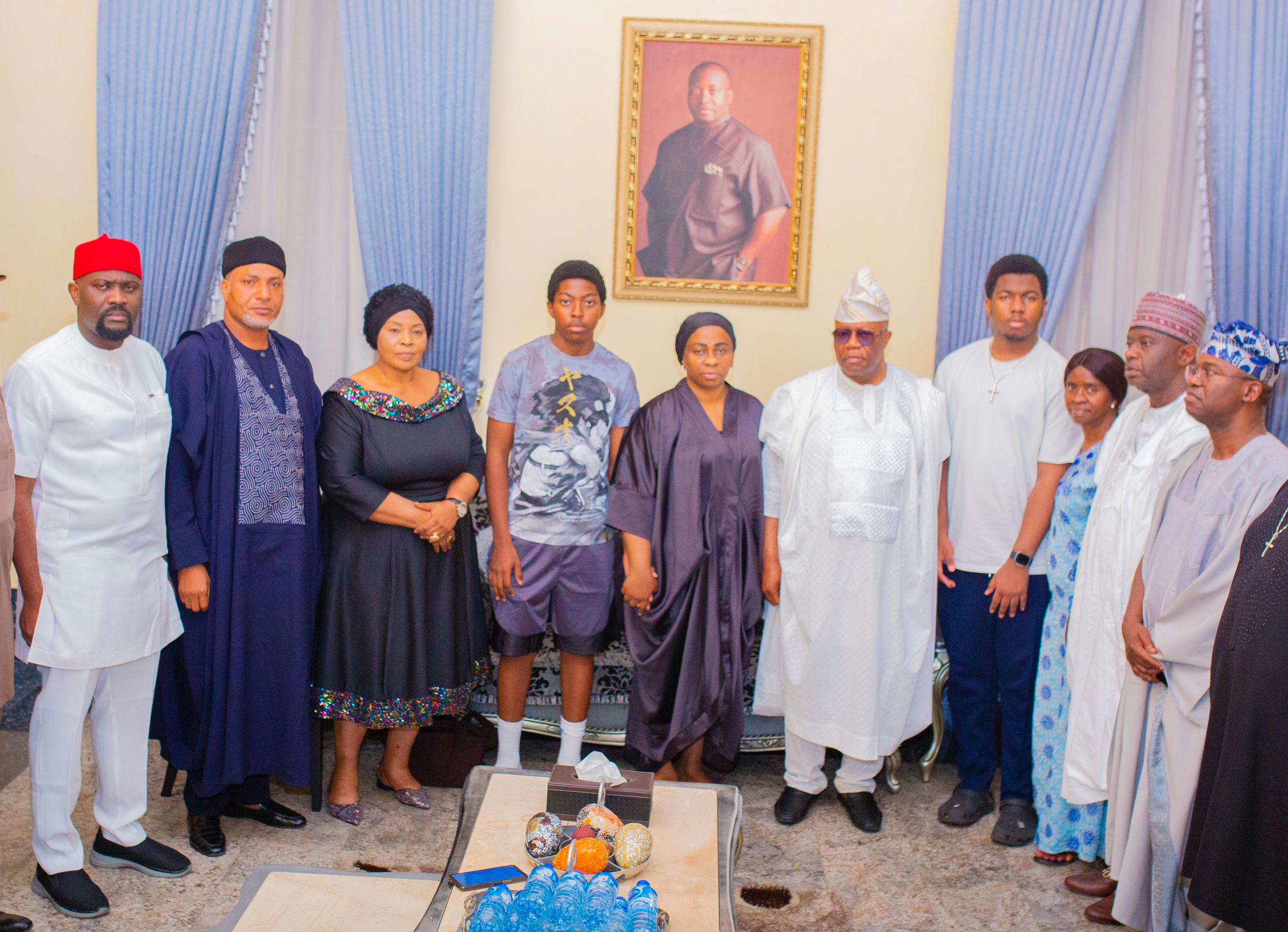 Akpabio visits Ubah’s widow  …says ‘I was jolted when I received the news of his death’